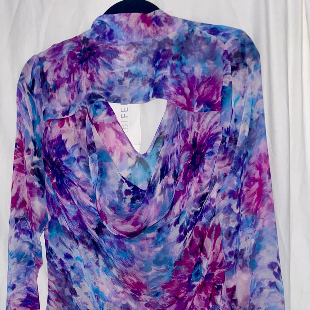 Silk Floral Print Dress Shirt With Ties & Cutout In The Back By Abi Ferrin New - Picture 7 of 16